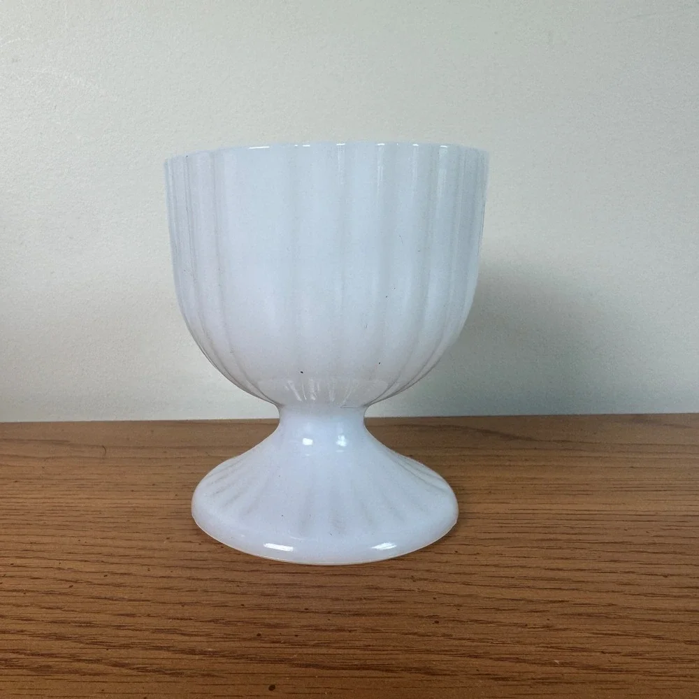 Vintage‎ White Milk Glass Ribbed Pedestal Compote Bowl Vase